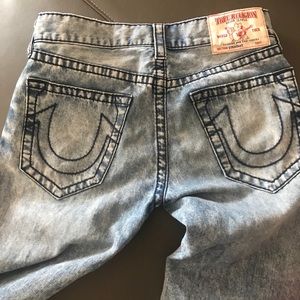 EUC Men’s true religion light wash jeans w32